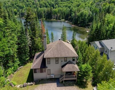 Superbe chalet 4 étoiles au cœur des Laurentides