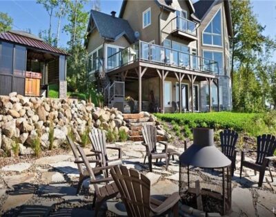 Chalet de prestige avec vue spectaculaire sur le Massif et le Fleuve